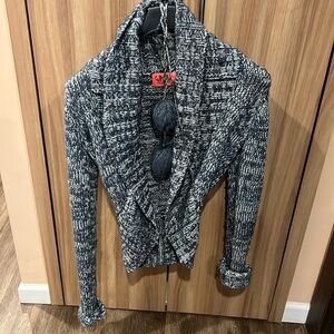 Like new juicy couture size P cardigan